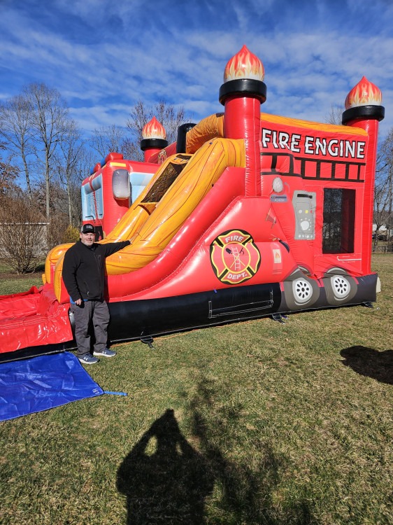 28FT Fire Truck Bounce House Combo (WET)